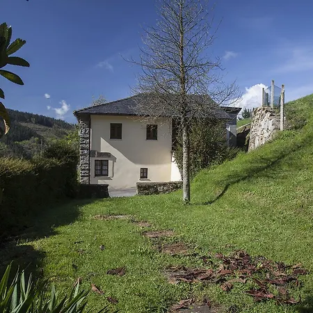 Casa De Aldea Vache * Naraval